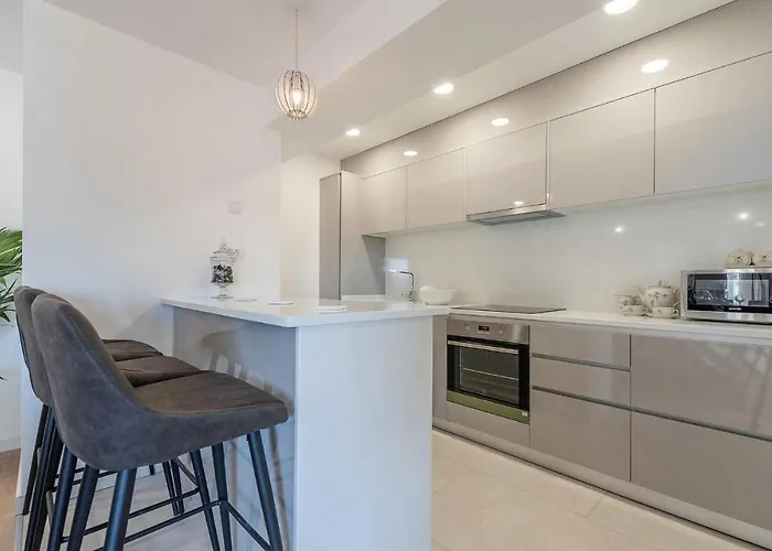 Ruby Holiday home Posedarje